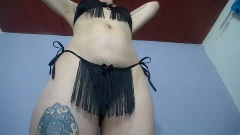 Snapshot of lunitaqueen_ chatting on July 30, 3:27 am Luna Tamara online show from July 30, 3:27 am