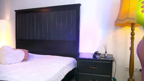 Snapshot of lunna_belle_ chatting on June 19, 8:12 pm Luna online show from June 19, 8:12 pm