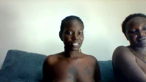 luo_queen online show from March 18, 6:33 pm