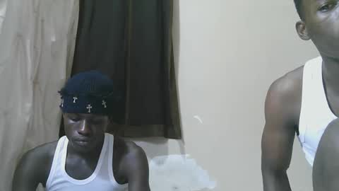 luoislove online show from November 26, 8:21 pm