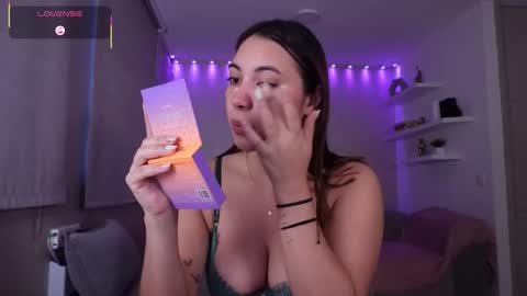 Snapshot of lupe_jones22 chatting on November 20, 10:59 am Lupe - Independent online show from November 20, 10:59 am