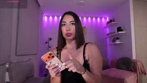 Snapshot of lupe_jones22 chatting on January 15, 2:49 am Lupe - Independent online show from January 15, 2:49 am