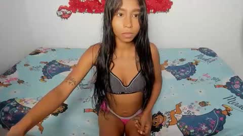 Snapshot of lupita_hot77 chatting on February 23, 4:10 am lupita_hot77 online show from February 23, 4:10 am