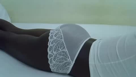 Snapshot of lupitah_ chatting on January 11, 1:06 am sweet girl online show from January 11, 1:06 am