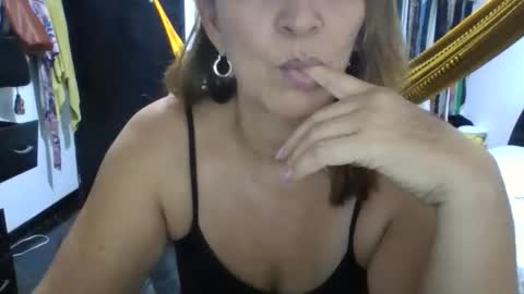 Lupita online show from April 30, 8:57 pm