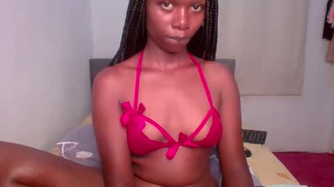 luscious online show from April 12, 2:38 am