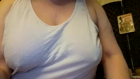 Snapshot of lusciouslibra82 chatting on December 5, 10:01 am .Clarissa. Follow me on Instagram miss buns online show from December 5, 10:01 am