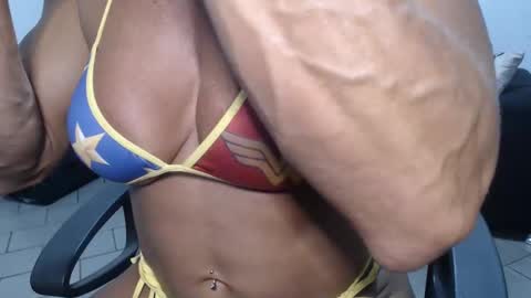 Snapshot of lusexyhot chatting on October 26, 2:17 am lusexyhot online show from October 26, 2:17 am