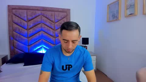 Snapshot of lushian_luna chatting on December 15, 3:05 pm Lushian And Luna online show from December 15, 3:05 pm