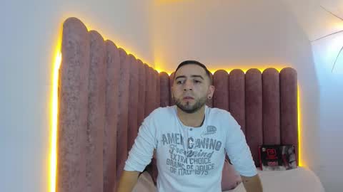 Lushian And Luna online show from February 12, 2:56 pm