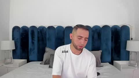 Snapshot of lushian_luna chatting on May 19, 5:08 pm Lushian And Luna online show from May 19, 5:08 pm