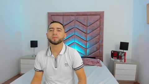 Snapshot of lushian_luna chatting on June 4, 4:46 pm Lushian And Luna online show from June 4, 4:46 pm