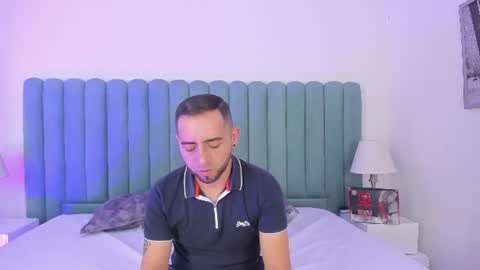 Snapshot of lushian_luna chatting on June 19, 5:39 pm Lushian And Luna online show from June 19, 5:39 pm
