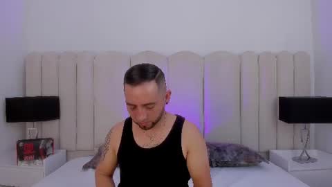Snapshot of lushian_luna chatting on July 27, 4:47 pm Lushian And Luna online show from July 27, 4:47 pm