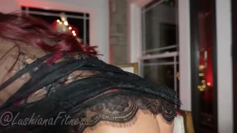 Snapshot of lushianafitness chatting on December 5, 11:19 am SHOWS ALL MONDAY WEDNESDAYFRIDAYSATURDAY IN THE MORNING online show from December 5, 11:19 am