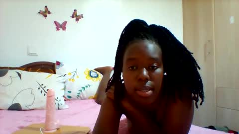 lushlola254 online show from January 11, 9:47 am