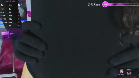 Snapshot of lussiewillow chatting on October 15, 12:05 pm Lussie online show from October 15, 12:05 pm