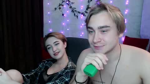 Snapshot of lust444money chatting on November 11, 5:51 am lust444money online show from November 11, 5:51 am