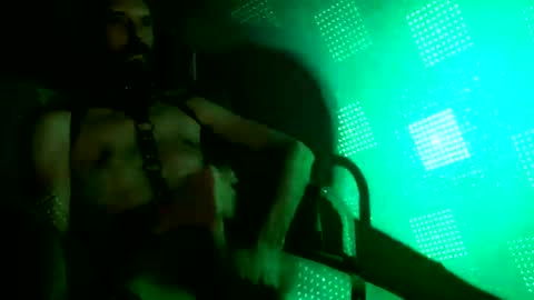 Snapshot of lust4males chatting on December 15, 11:42 pm Fausts Freaky Dealer Room online show from December 15, 11:42 pm