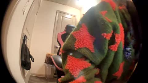 Snapshot of lustforlola chatting on December 21, 6:30 am LOLA online show from December 21, 6:30 am