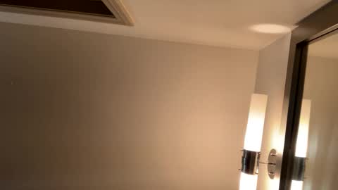 Snapshot of lustforlola chatting on January 7, 12:03 am LOLA online show from January 7, 12:03 am