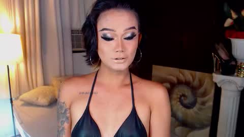 AdriannaFowks online show from March 21, 2:38 am