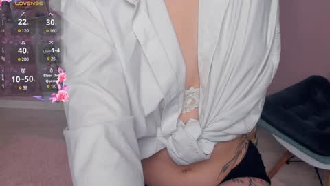 Snapshot of lusty_miss_di chatting on January 11, 10:29 am Isabel online show from January 11, 10:29 am