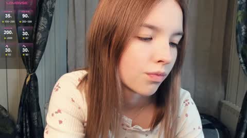 Snapshot of lusty_miss_di chatting on January 28, 10:23 pm Isabel online show from January 28, 10:23 pm
