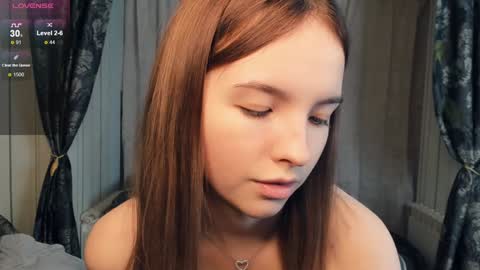 Snapshot of lusty_miss_di chatting on January 30, 1:22 am Isabel online show from January 30, 1:22 am