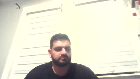 Snapshot of lustyeyes1995 chatting on April 1, 4:46 am lusty eyes online show from April 1, 4:46 am