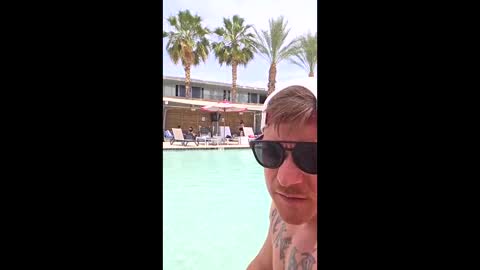 luther_daddy online show from April 22, 7:15 pm