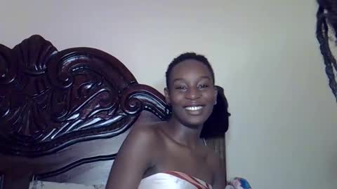 lutino_lovebirds online show from March 24, 9:25 am