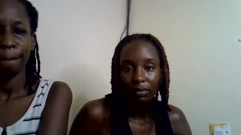 lutino_lovebirds online show from July 14, 10:54 am