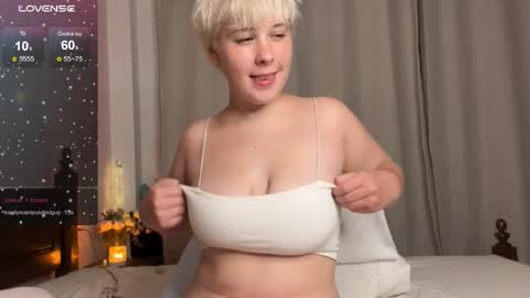 Sofa online show from March 30, 6:42 pm