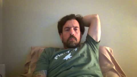 Snapshot of luv2likslit611455 chatting on July 17, 2:07 am Luv2likslit online show from July 17, 2:07 am