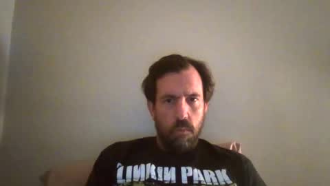 Snapshot of luv2likslit611455 chatting on July 23, 3:37 am Luv2likslit online show from July 23, 3:37 am