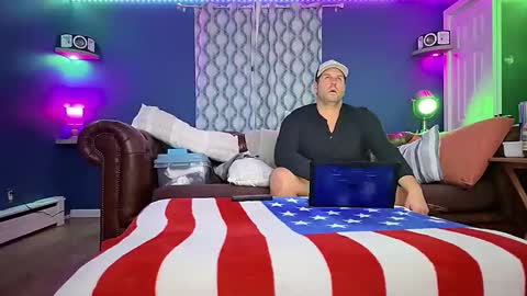 luv2watch1980 online show from November 12, 9:53 am