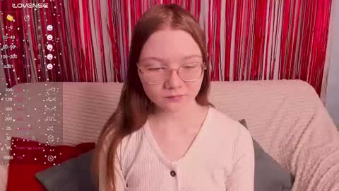 Snapshot of luv_tessa chatting on February 14, 2:19 am Tessa online show from February 14, 2:19 am