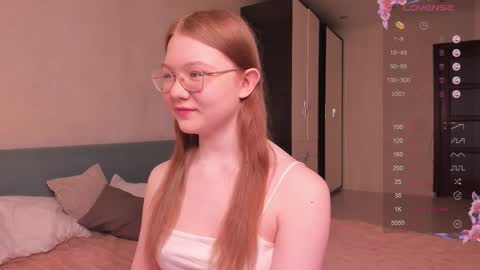 Snapshot of luv_tessa chatting on March 21, 1:10 am Tessa online show from March 21, 1:10 am