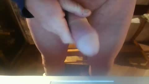 luvcamgirlz online show from March 4, 11:00 pm