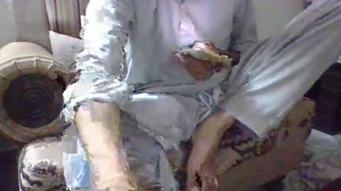 Snapshot of luvdaisi2 chatting on April 28, 5:18 pm Rohit online show from April 28, 5:18 pm