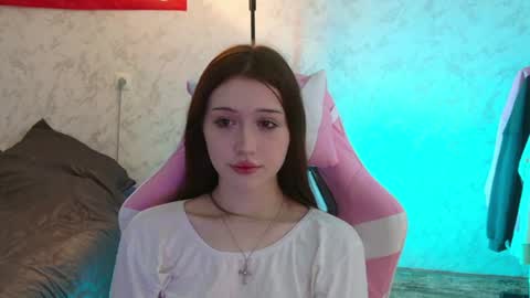 luvellina online show from July 1, 8:27 am