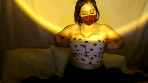 Snapshot of luvluci420 chatting on June 20, 8:11 pm luvluci420 online show from June 20, 8:11 pm