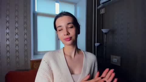 Eliza online show from November 9, 8:45 am