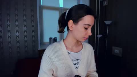 Eliza online show from November 11, 8:47 am