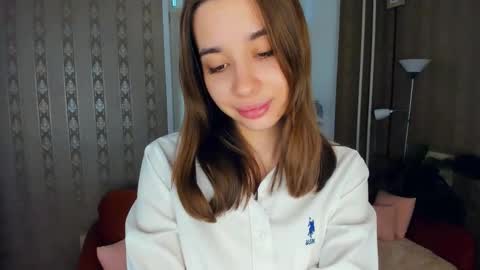 Eliza online show from November 15, 8:11 am