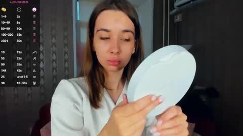 Eliza online show from November 27, 10:06 am