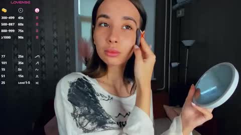 Eliza online show from December 2, 9:14 am