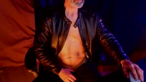 Im a   -  CAMGUY YOU  LIKE to FUCK online show from February 1, 1:37 am