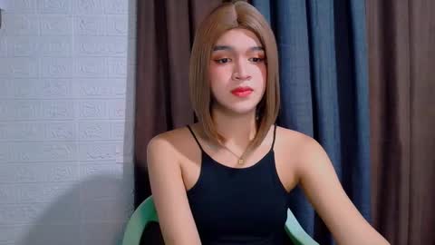 queen lux online show from March 12, 1:06 pm